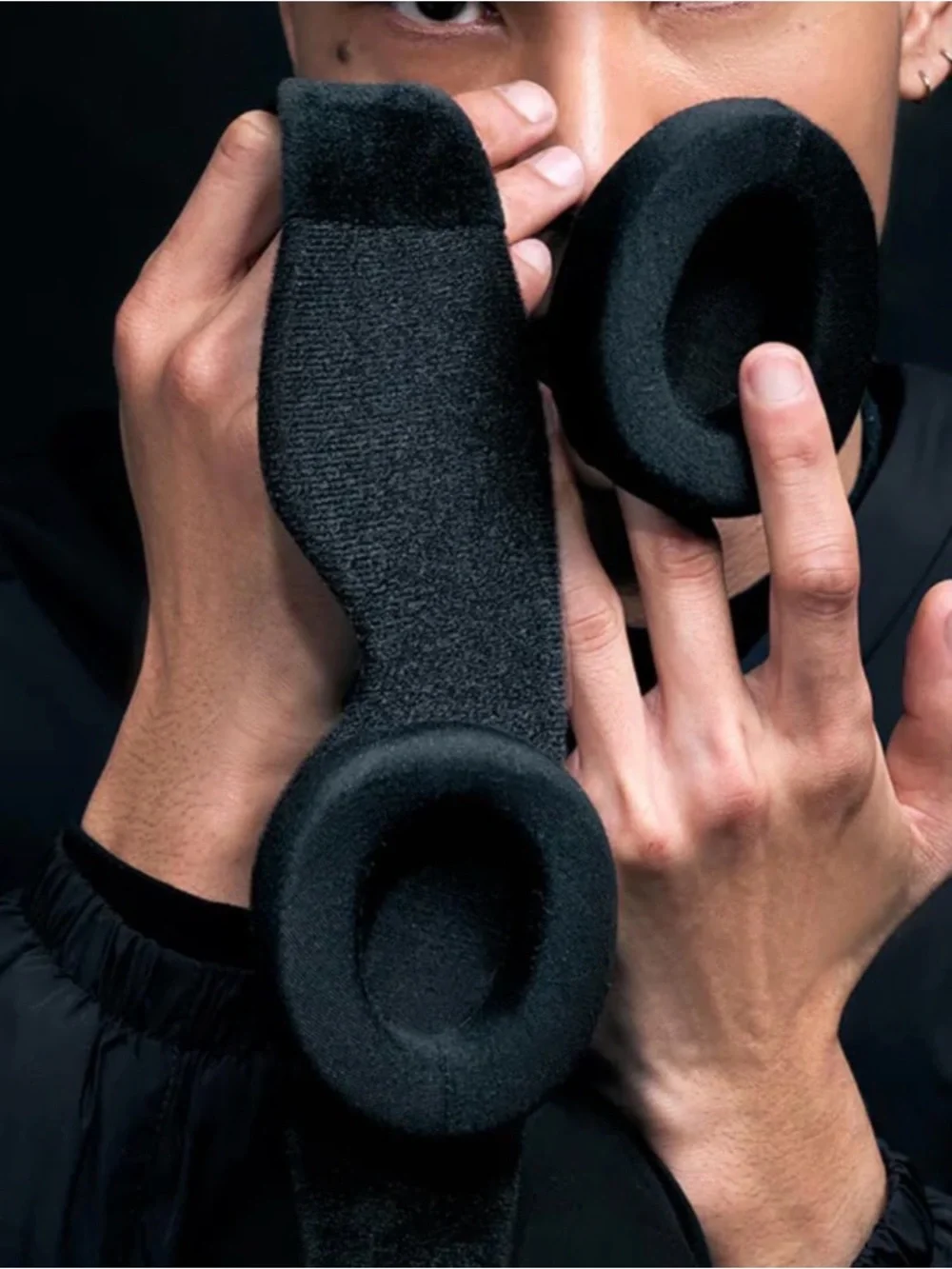 Manta Sleep Mask - Picture 3 of 6